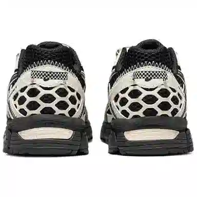 Asics Gel-Kahana 8 Black White