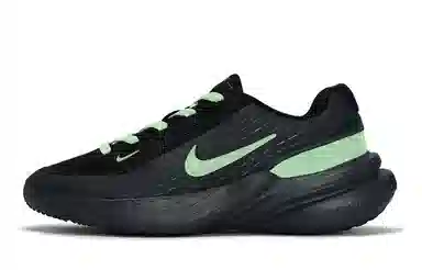 Nike Uplift SC 811