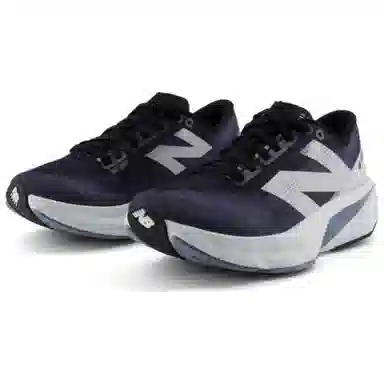 New Balance FuelCell Rebel V4