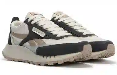 Reebok CL Legacy