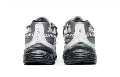 Nike Initiator Pro CNY