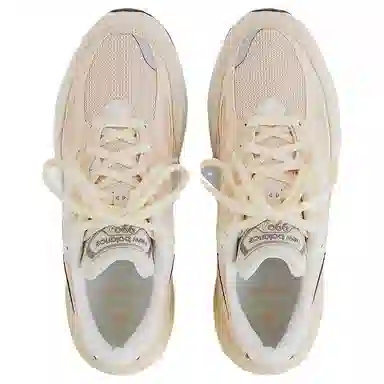 New Balance 990 V6 "Vintage Rose"