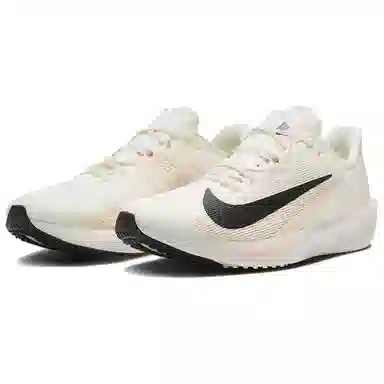 Nike Rival Fly 4 Beige