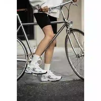 New Balance 725 Silver White