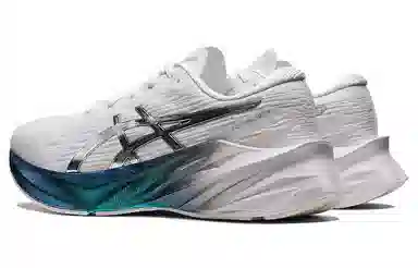 Asics Novablast 3 Platinum