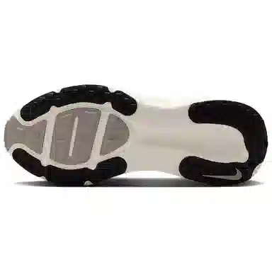 Nike Vomero 18 Beige