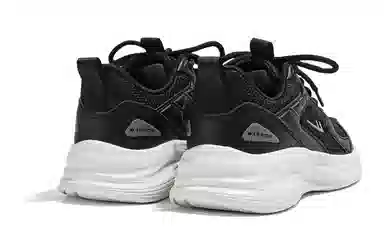 Warrior Low-Top Running Shoes White Grey