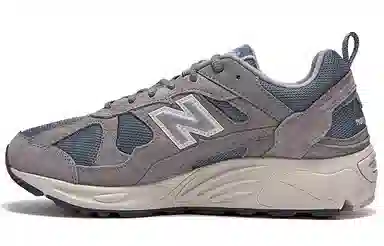 New Balance 878