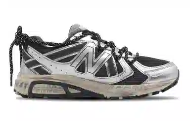 New Balance 410 Black Silver