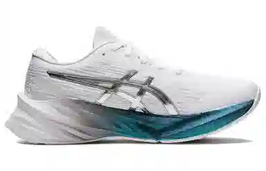 Asics Novablast 3 Platinum