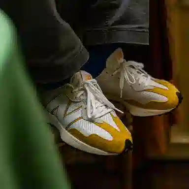 New Balance 327 "Primary Pack"