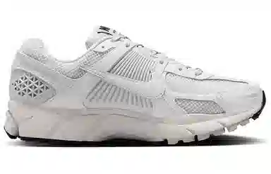 Nike Air Zoom Vomero 5
