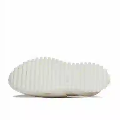 BBB x GENEGG Foam Runner White