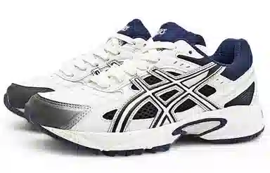 Asics EIGHT%