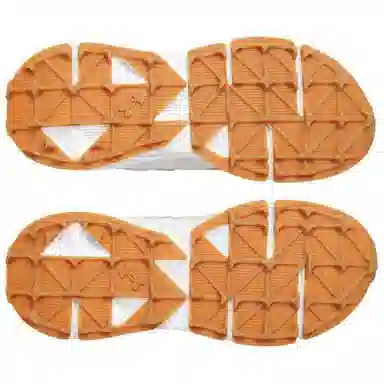 Under Armour Forge 96 Moving Day