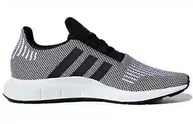 adidas Swift Run