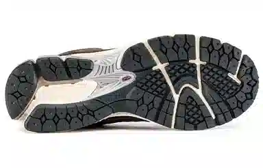 New Balance 2002R Coffee Grey