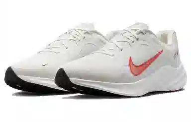 Nike Quest 5 Red White