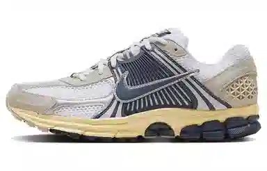 Nike Air Zoom Vomero 5