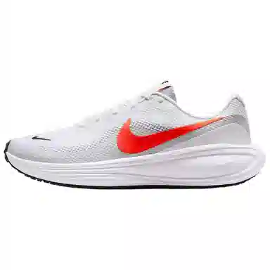Nike Revolution 8