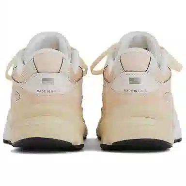 New Balance 990 V6 "Vintage Rose"