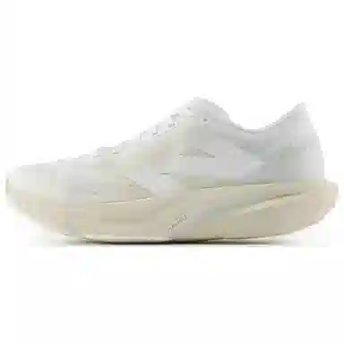 New Balance FuelCell Rebel V4