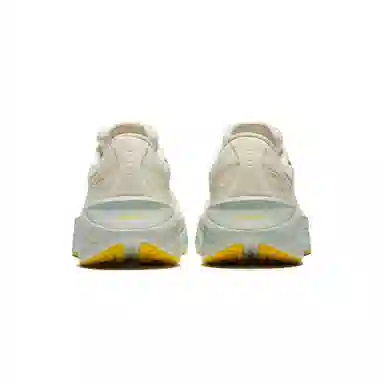 Saucony Phoenix Inferno 4