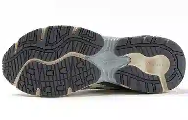 Mizuno Adventure Twe Grey