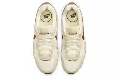 Nike Venture Runner Beige