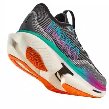 HOKA ONE ONE CIELO X1