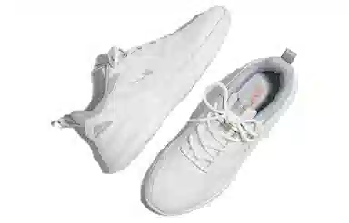 Warrior Low-Top Running Shoes White Grey