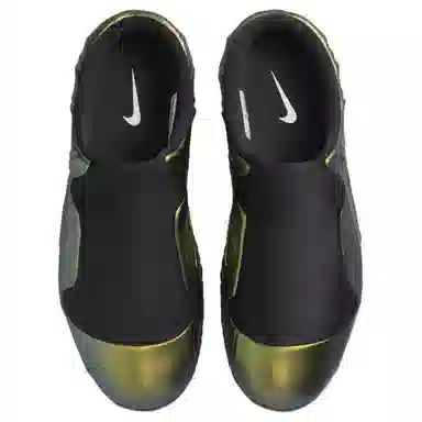 Nike Clogposite Black Gold