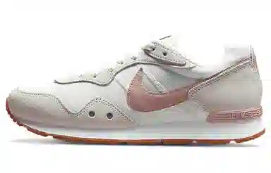 Nike Venture Runner Pink