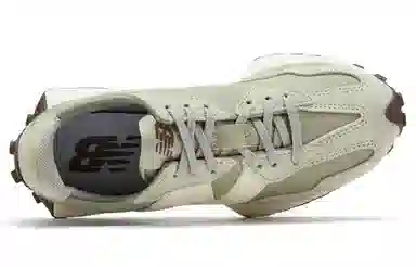 New Balance 327 Light Green