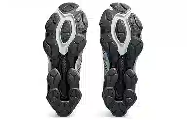 Asics GEL-Quantum Kinetic Silver Grey