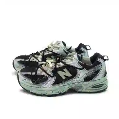 New Balance 530 Black Tea Green