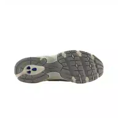 New Balance 740 Silver