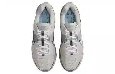 Nike Air Zoom Vomero 5