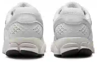 Nike Air Zoom Vomero 5