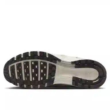 Nike P-6000 SE Beige