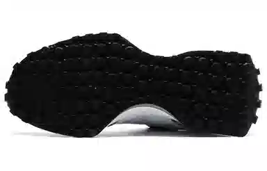 Levis x New Balance 327