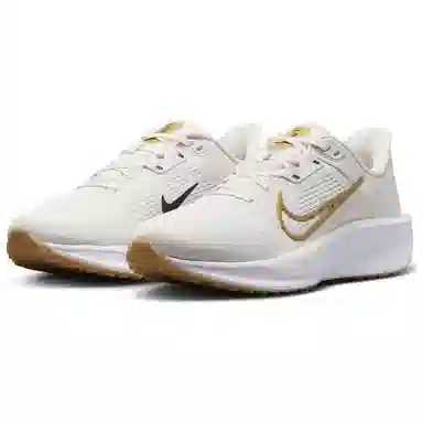 Nike QUEST 6