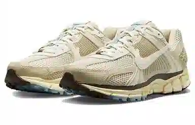 Nike Air Zoom Vomero 5 Beige