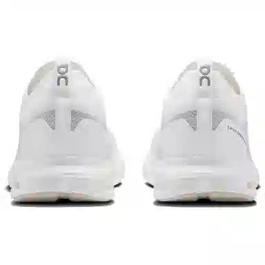 On Cloud 6 Versa White