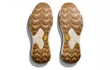 HOKA ONE ONE Transport