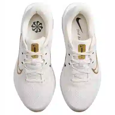 Nike QUEST 6