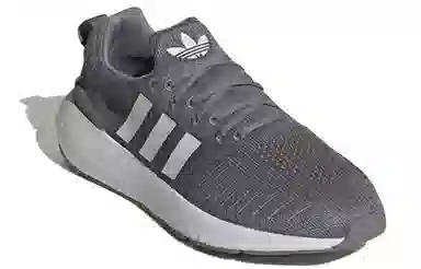 adidas Swift Run 22
