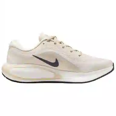 Nike Journey Run Ivory