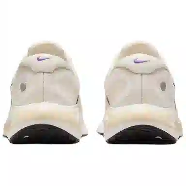 Nike Journey Run Ivory