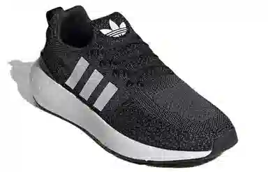 adidas Swift Run 22